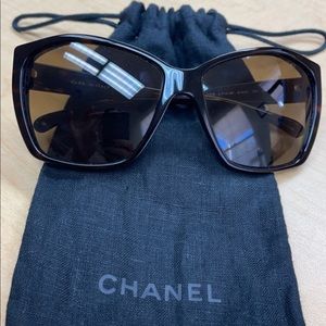 Authentic Chanel Sunglasses 🕶